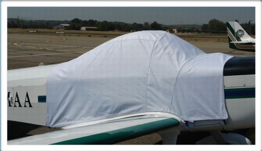 piel-superemeraude-bache-avion-aircraft-cover.jpg