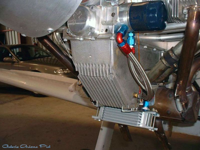 019_moteur_2200_Jabiru_avec_radiateur.jpg